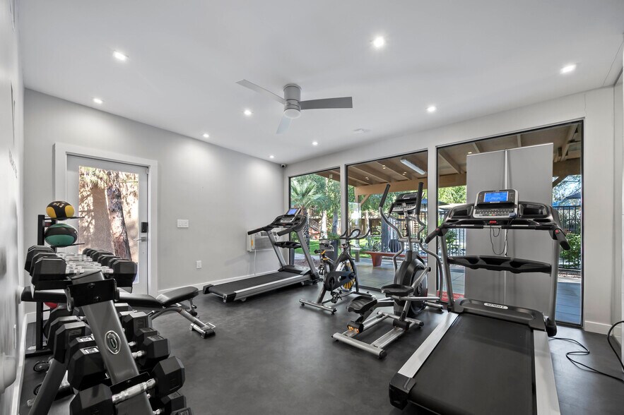 More Photos Of 6850 E Golf Links Rd, Tucson Apartments For Sale