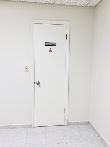 More Photos Of 8370 W Flagler St, Miami Medical For Lease