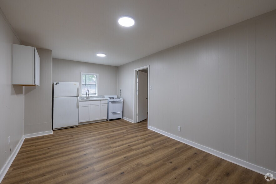 More Photos Of 1605 Water St, Kerrville Apartments For Sale