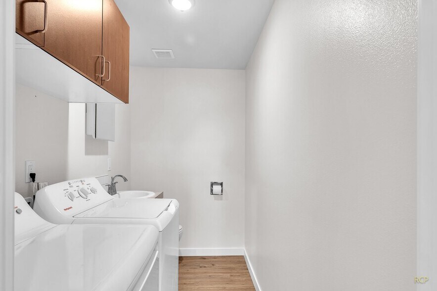 More Photos Of 13145 SE Division St, Portland Apartments For Sale