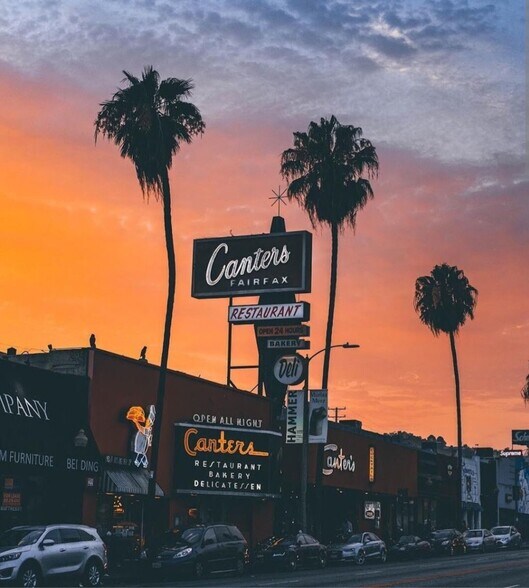 More Photos Of 438 N Fairfax Ave, Los Angeles Storefront For Lease