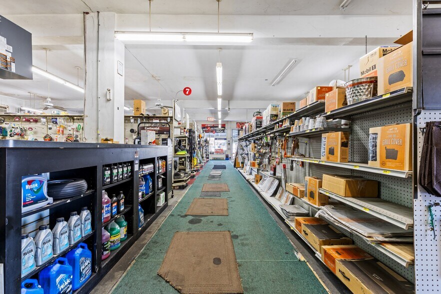 More Photos Of 5 S Main St, High Springs Freestanding For Sale