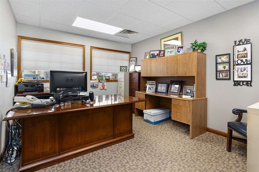 More Photos Of 2000 Burdick Expy E, Minot Office For Sale
