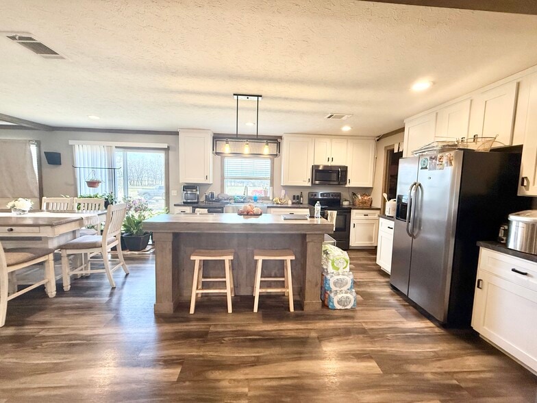 More Photos Of 426550 E 250 Rd, Chelsea Specialty For Sale