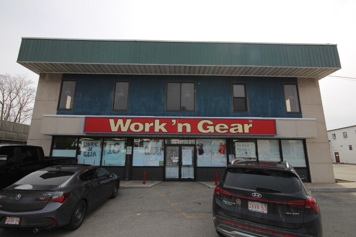 More Photos Of 1233 Main St, Worcester Storefront Retail Office For Lease