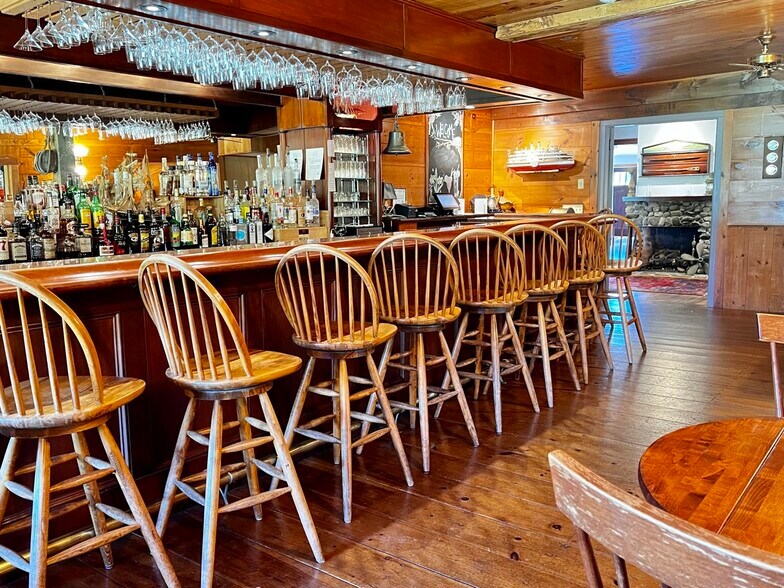 More Photos Of 3063 Bristol Rd, New Harbor Hospitality For Sale