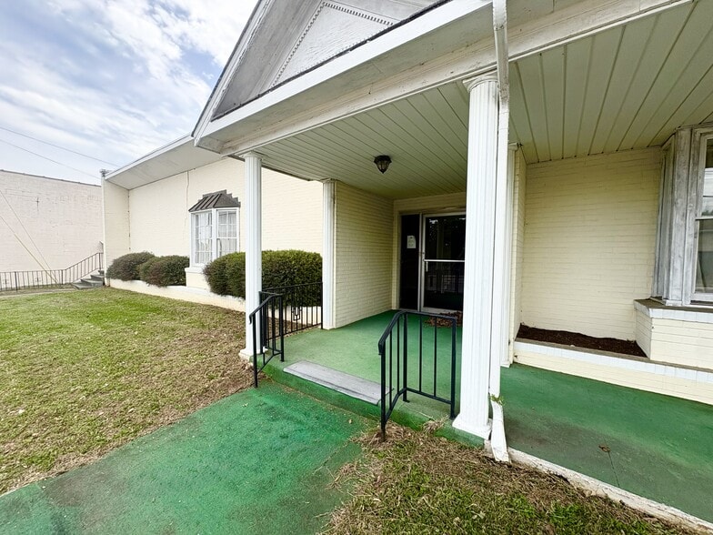 More Photos Of 2025 N Main St, Danville Religious Facility For Sale