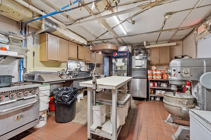 More Photos Of 42 Allenstown Rd, Pembroke Restaurant For Sale