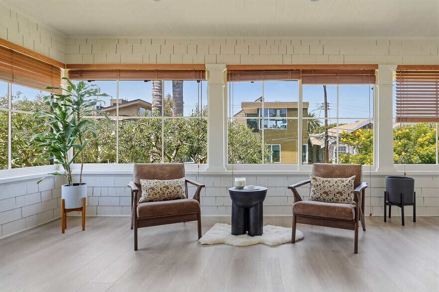 More Photos Of 218 Horizon Ave, Venice Multifamily For Sale