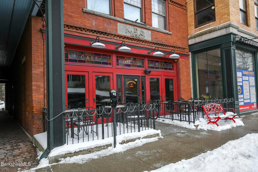 More Photos Of 47 Park St, Adams Restaurant For Sale