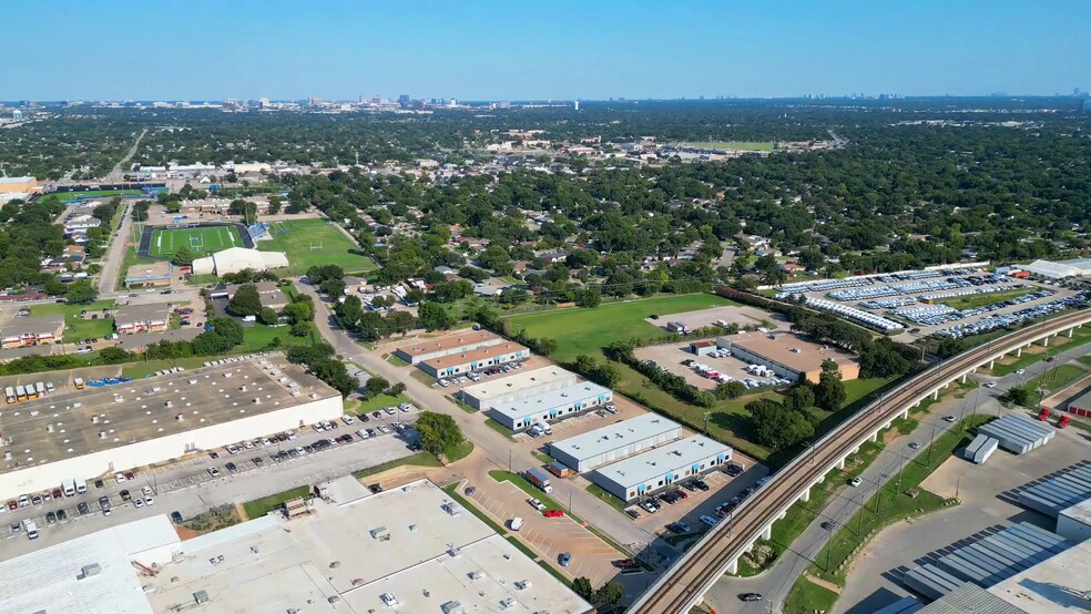 Primary Photo Of 1510 Randolph St, Carrollton Unknown For Lease