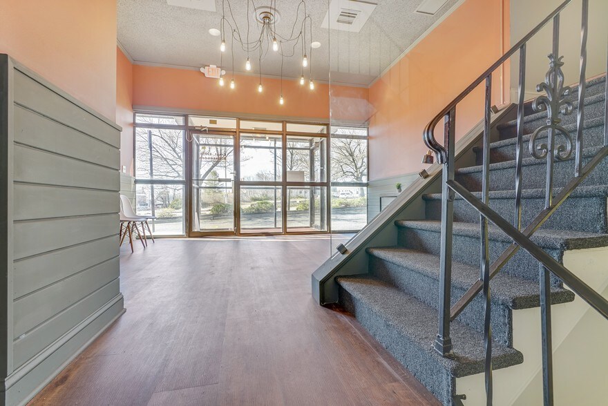 More Photos Of 52 Hyers St, Toms River Office For Lease