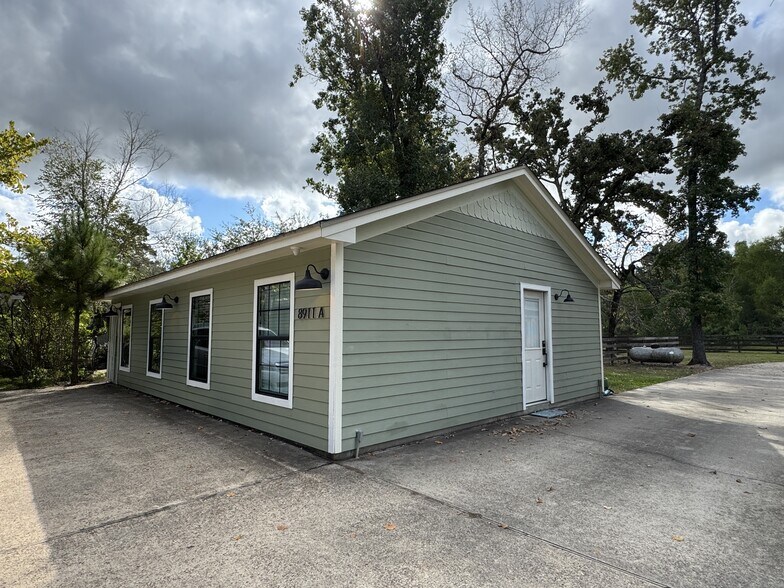 More Photos Of 8911 West Ln, Magnolia Office For Sale