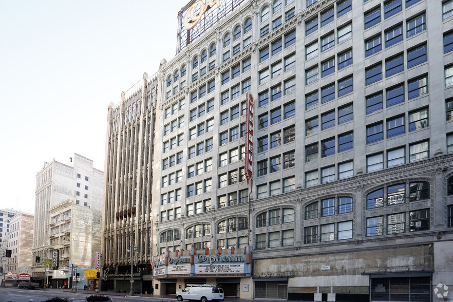More Photos Of 830-834 S Broadway, Los Angeles Office For Lease