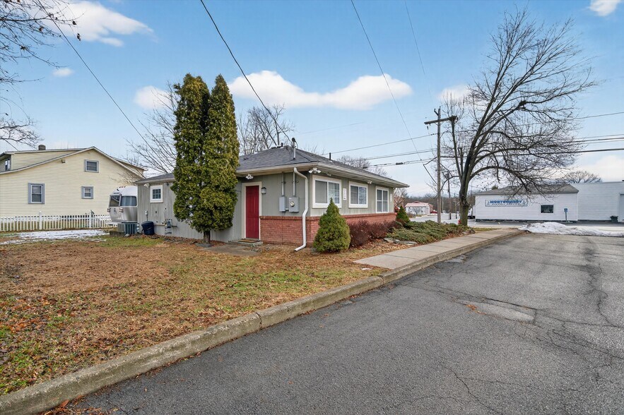 More Photos Of 201 Homestead Ave, Maybrook Medical For Sale