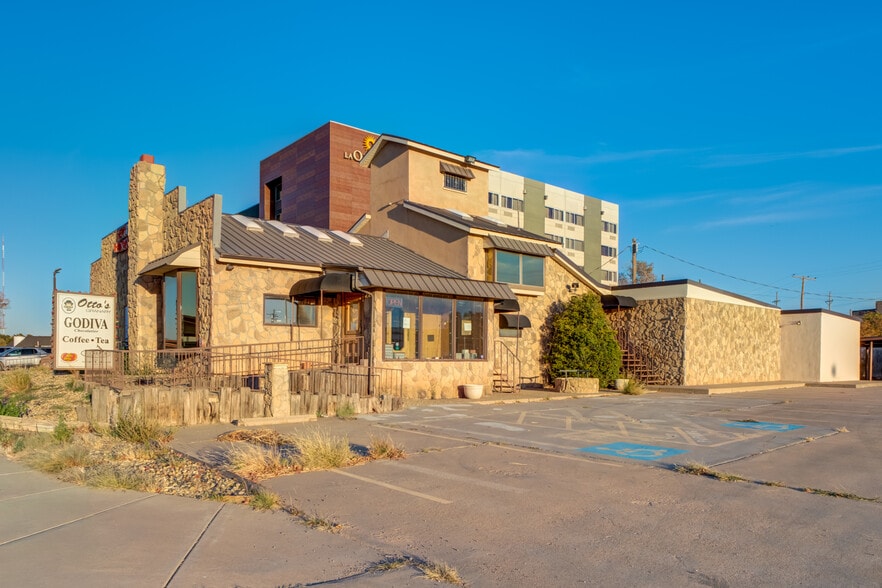 Primary Photo Of 4119 Marsha Sharp Fwy, Lubbock Freestanding For Sale