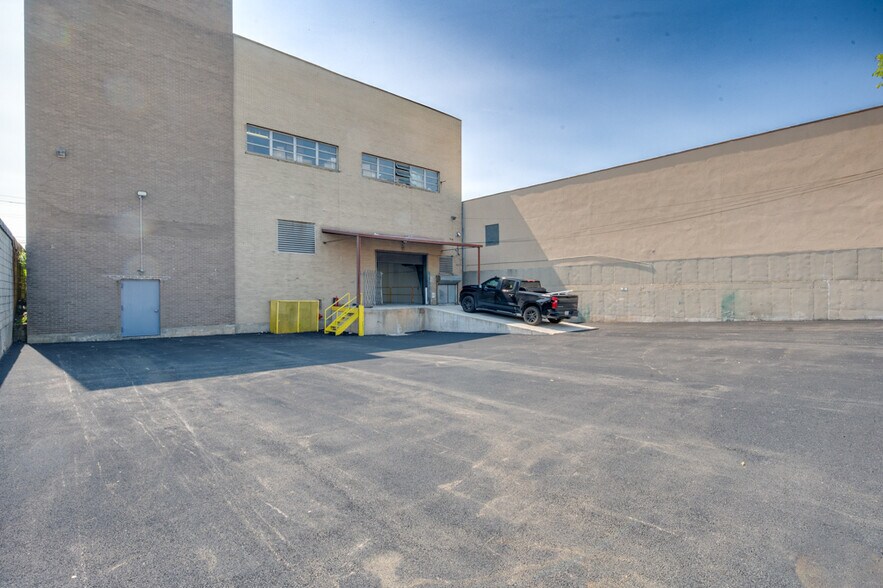 More Photos Of 545 Franklin Ave, Mount Vernon Warehouse For Sale