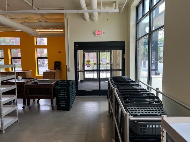 More Photos Of 135 Lafayette St, Salem Apartments For Lease