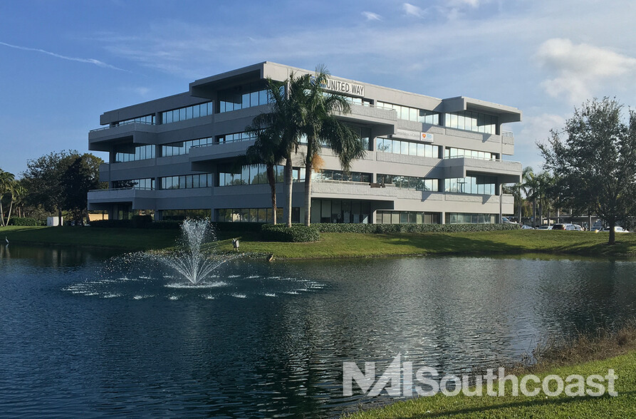 Primary Photo Of 10 SE Central Pky, Stuart Office For Lease