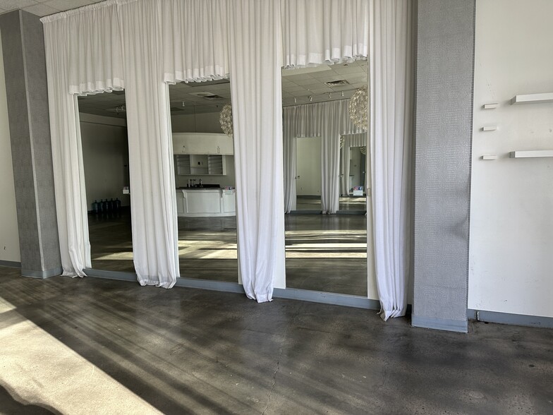 More Photos Of 901 Abernathy Rd, Sandy Springs Apartments For Sale