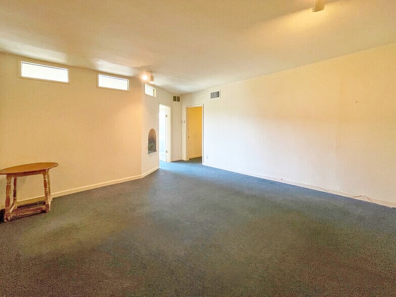 More Photos Of 1658 University Ave, Berkeley Storefront Retail Office For Lease