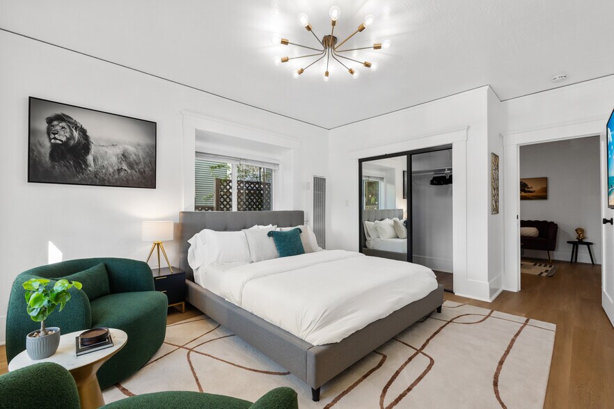 More Photos Of 1055 21st Street, San Diego Apartments For Sale