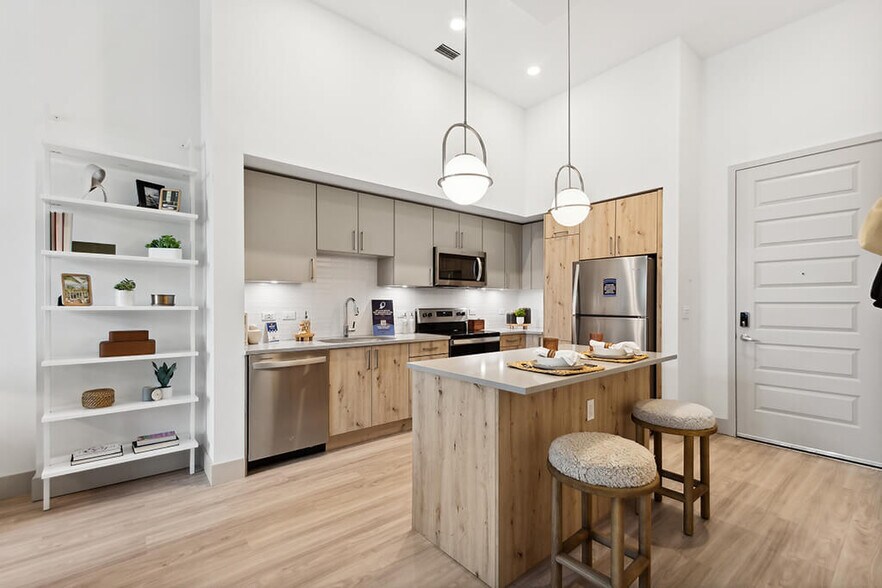 More Photos Of 6500 N Andrews Ave, Fort Lauderdale Apartments For Lease