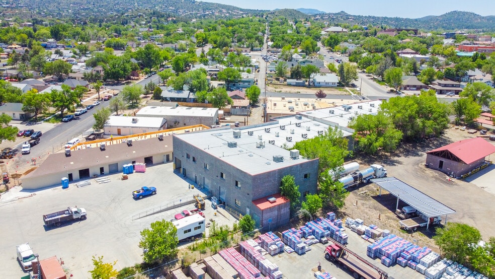 More Photos Of 430 N Mount Vernon Ave, Prescott Warehouse For Lease