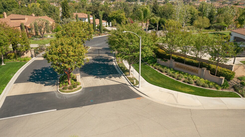 More Photos Of Cresthaven Drive, Riverside Land For Sale