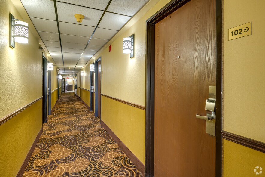 More Photos Of 917 E Milwaukee St, Whitewater Hotel For Sale