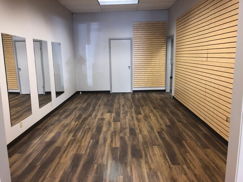 More Photos Of 1121-1139 4th St, San Rafael Storefront Retail Office For Lease