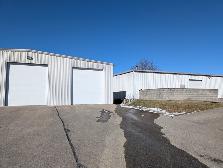 More Photos Of 4085 Pepperell Way, Dublin Distribution For Sale