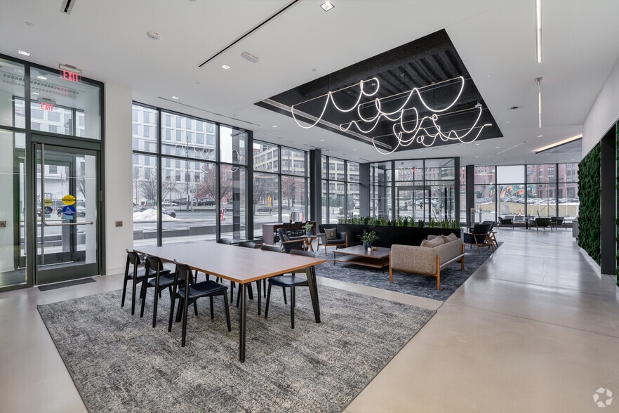 More Photos Of 150 Richmond St, Providence Medical For Lease