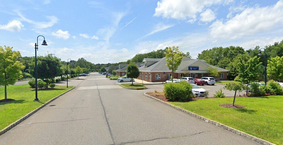 More Photos Of 2380 US Highway 9, Howell Medical For Lease