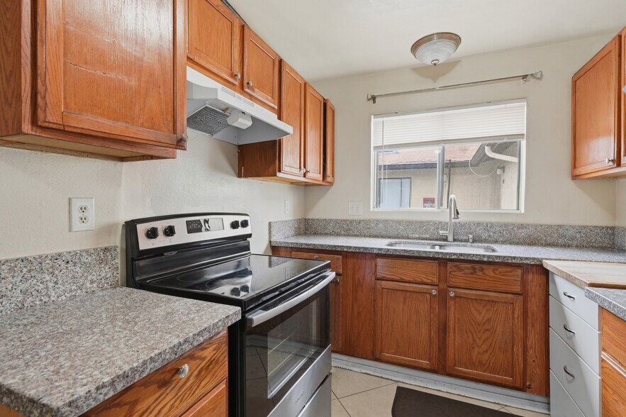 More Photos Of 2036 Canyon Dr, Oceanside Apartments For Sale