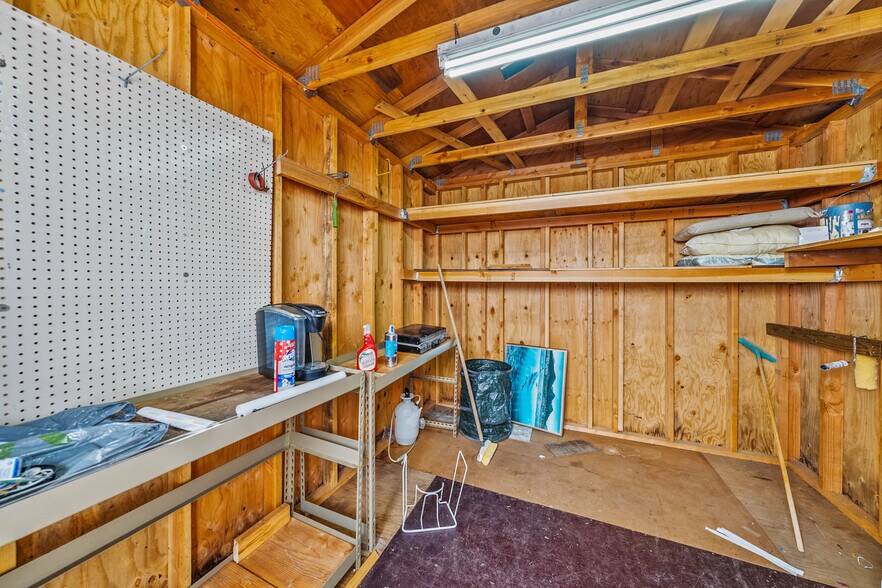 More Photos Of 542 Pacific Ave, Brookings Multifamily For Sale