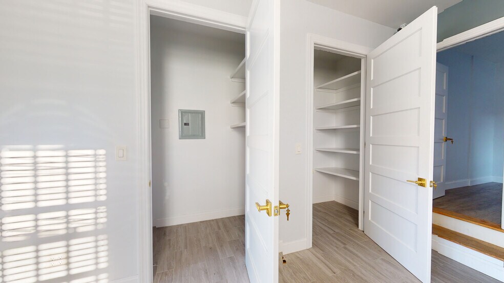 More Photos Of 3707 E Tremont Ave, Bronx Apartments For Lease