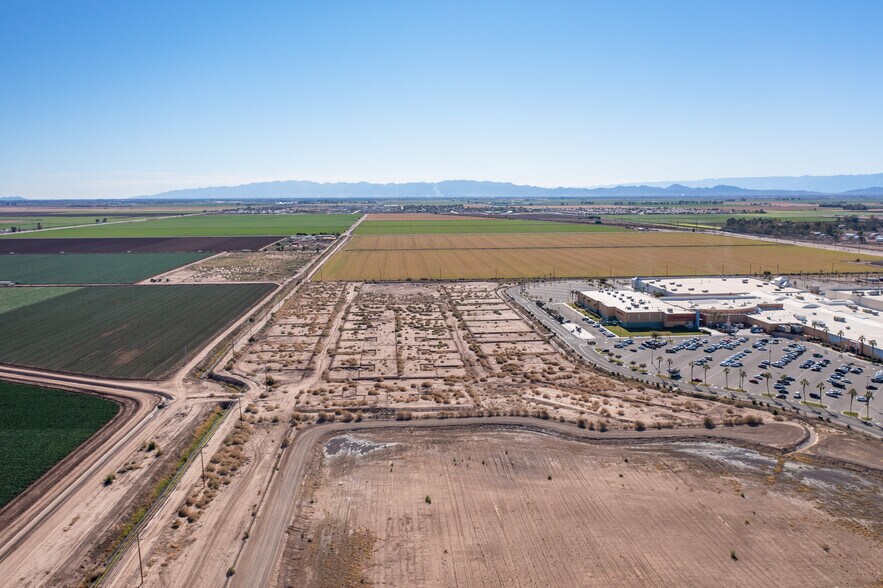 More Photos Of 1558-1560 Dogwood Rd, El Centro Land For Sale