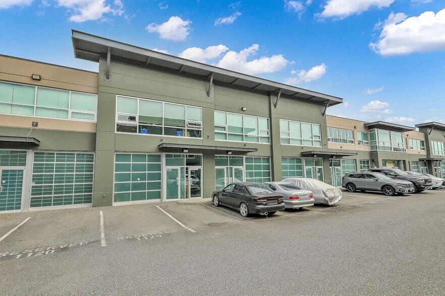 More Photos Of 11980 Hammersmith Way, Richmond Showroom For Sale