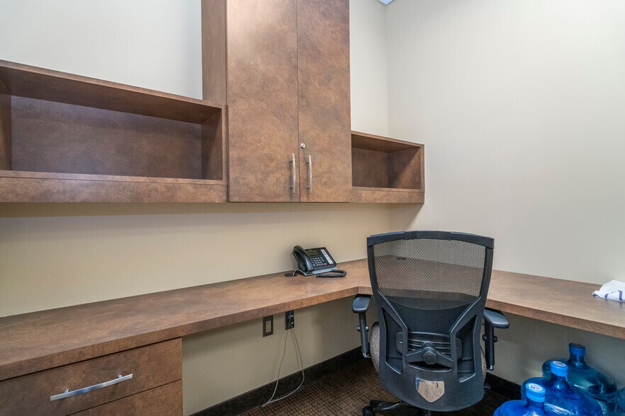 More Photos Of 7230 Lee Deforest Dr, Columbia Office For Lease