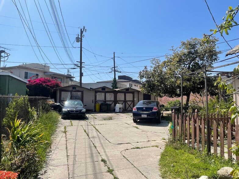 More Photos Of 521 S Flower St, Inglewood Land For Sale