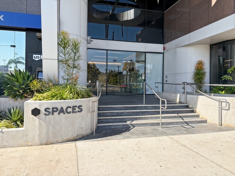 More Photos Of 145 S Fairfax Ave, Los Angeles Coworking Space