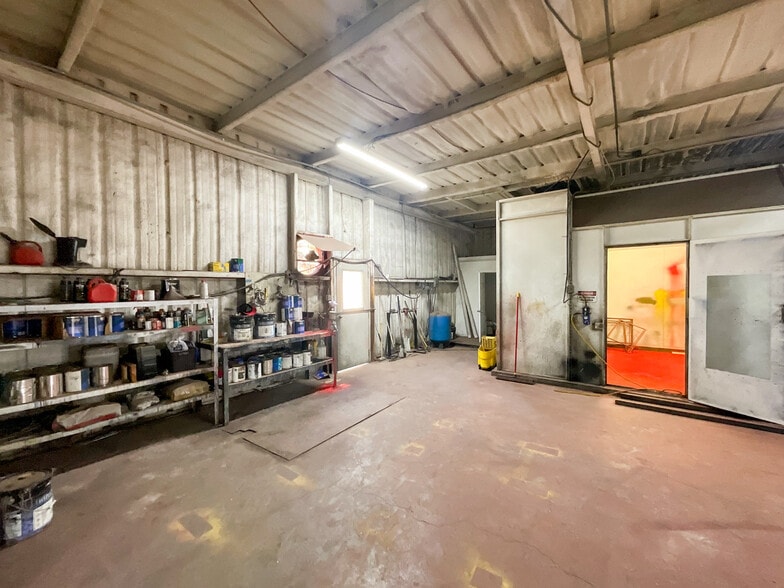 More Photos Of 400 Stoddard st, Odessa Warehouse For Sale