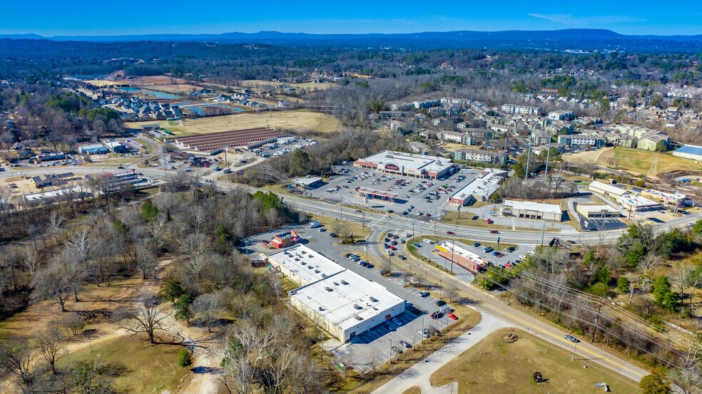 More Photos Of 1414 Jenkins Rd, Chattanooga Storefront For Lease