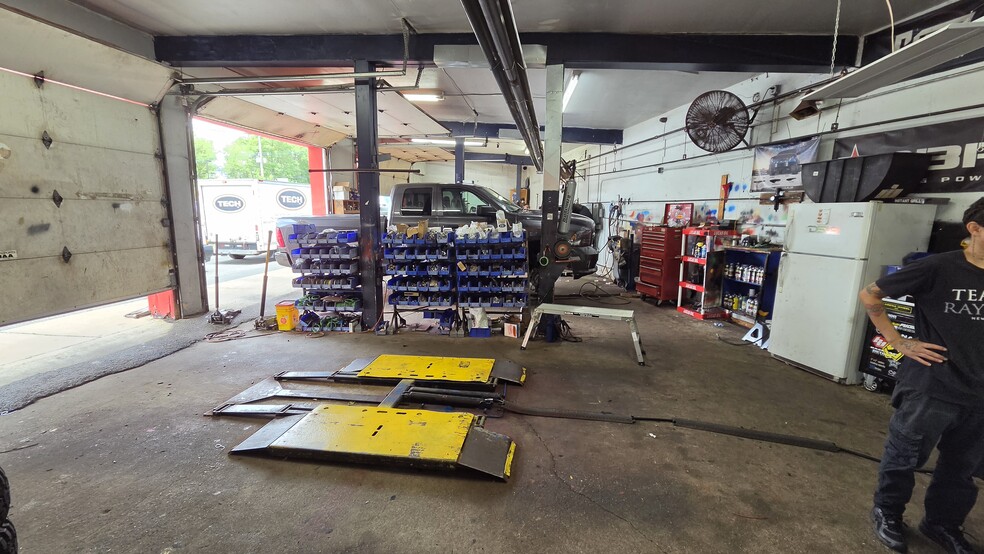 More Photos Of 309 US Highway 46, Little Ferry General Retail For Sale