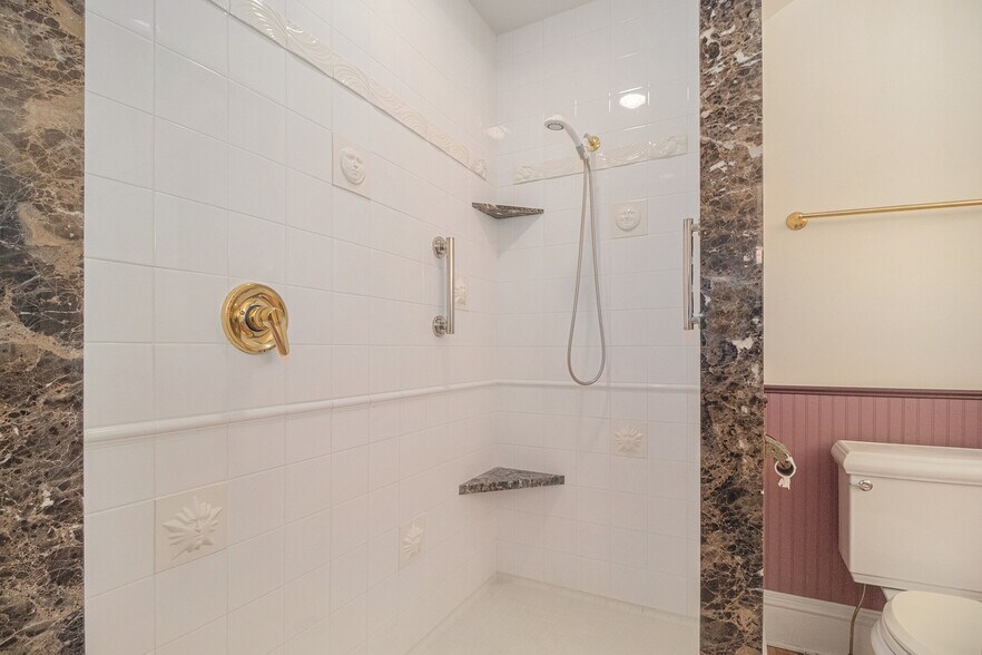 More Photos Of 318 S Thayer St, Ann Arbor Flex For Sale