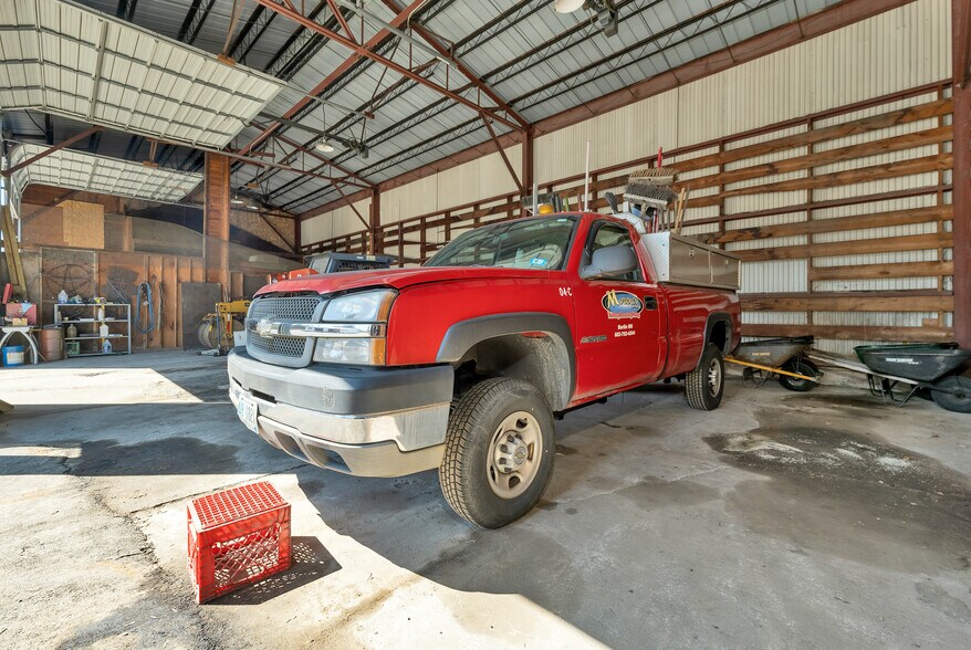 More Photos Of 55 Maynesboro St, Berlin Industrial For Sale