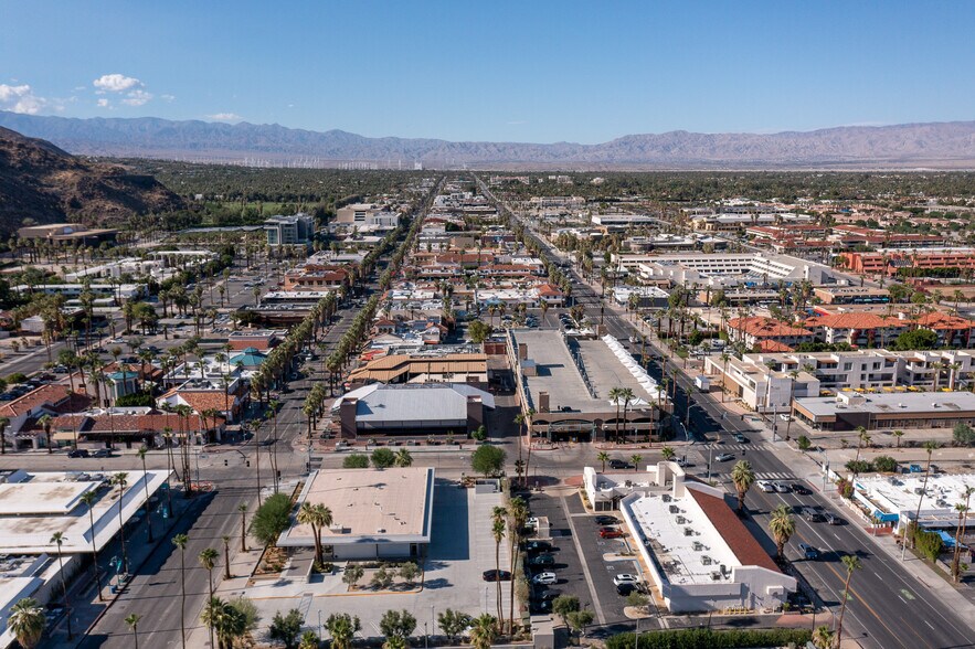 More Photos Of 262 S Palm Canyon Dr, Palm Springs Restaurant For Sale