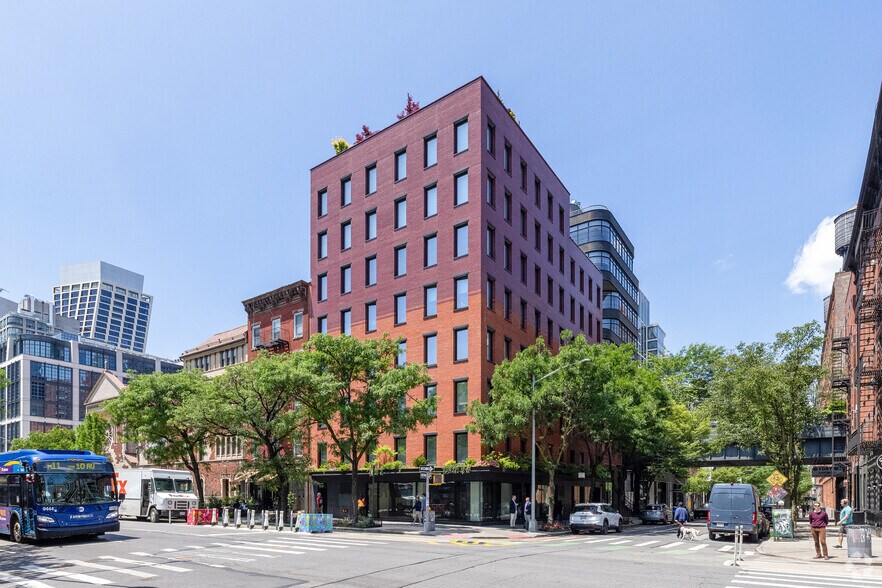 More Photos Of 500 W 22nd St, New York Apartments For Sale