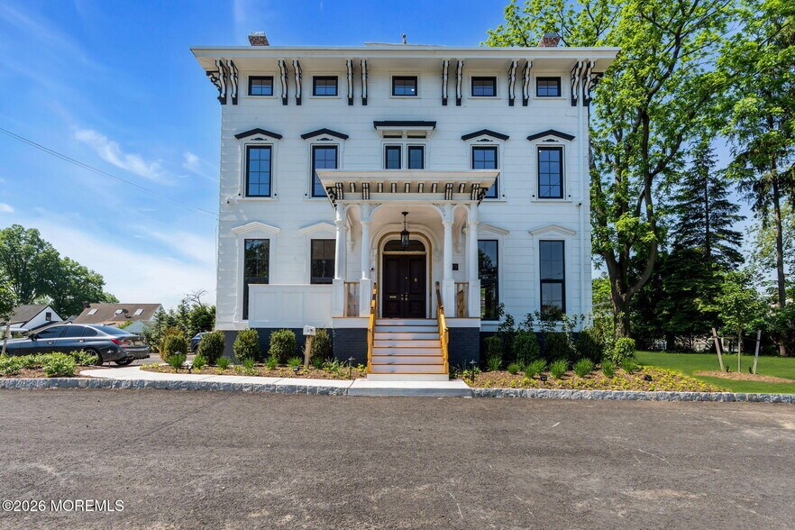 More Photos Of 49 E Passaic St, Rochelle Park Office For Lease